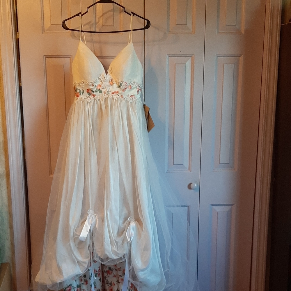 Beautiful 😍 Light in the Box Wedding Dress